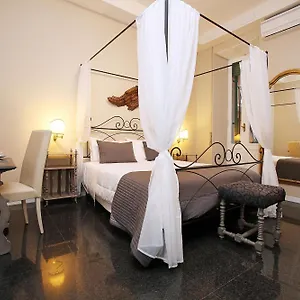 Amica Roma